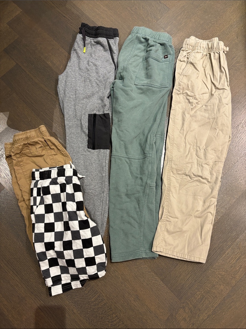 Boys size 14 bundle. 3 pars of pants and 2 shorts.